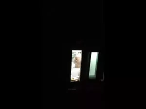 Ես ծախսում հաստ կանա ...